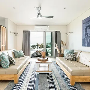 Apartment Views -camps Bay Village, Cape Town